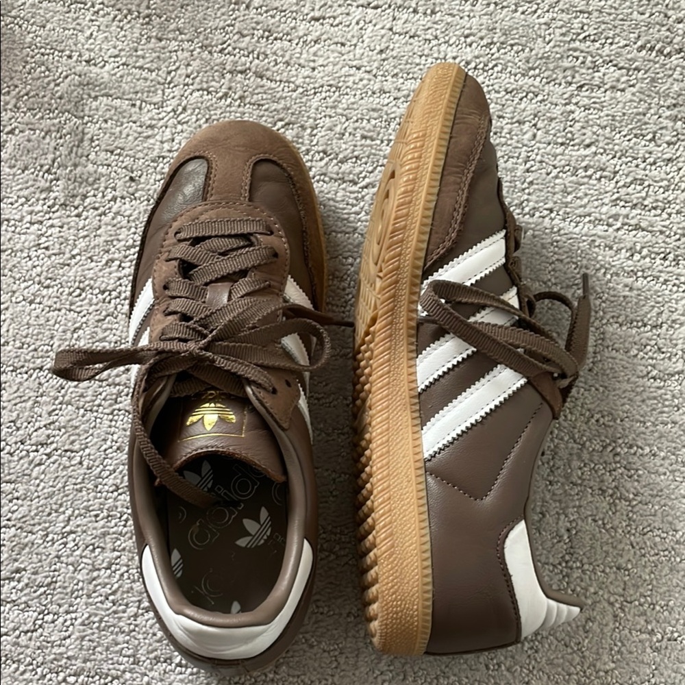 Adidas Sambas Sneakers women’s 8
